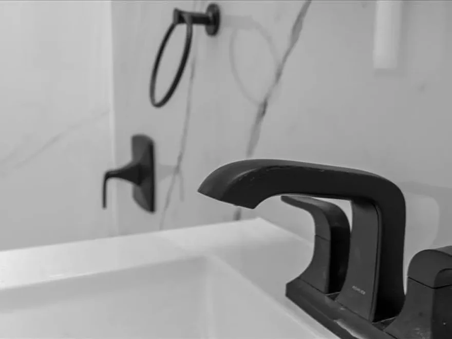3260 Netherland Avenue #4J bathroom faucet