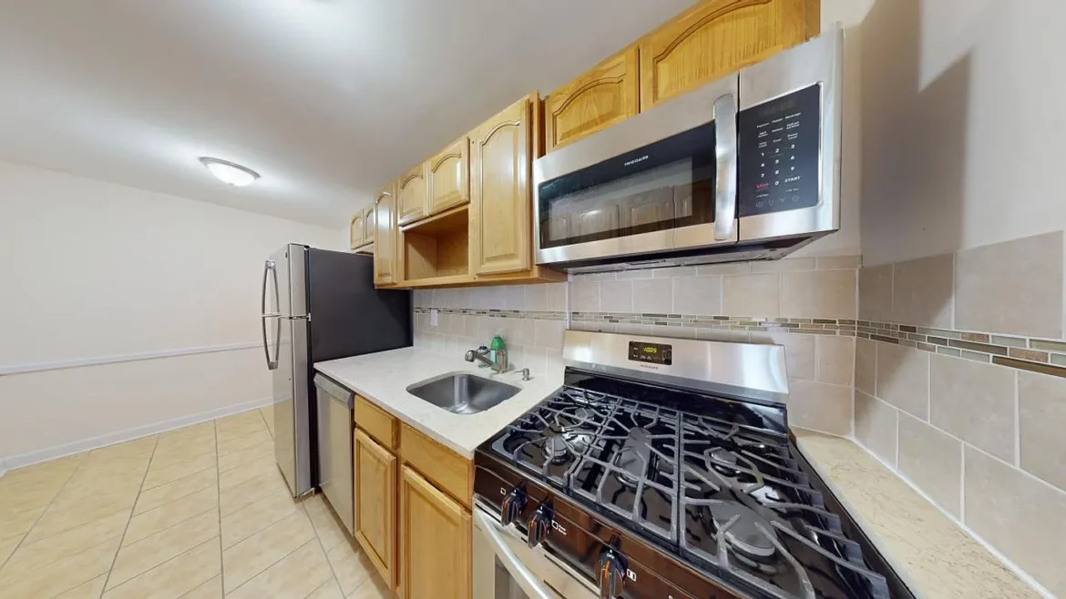 3260 Netherland Avenue #1B kitchen