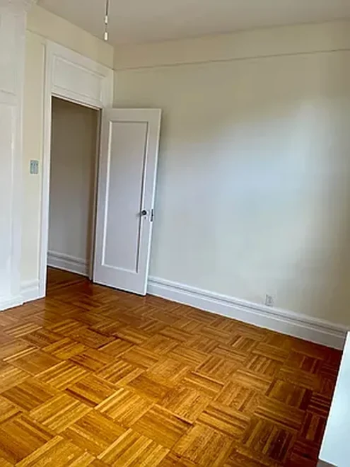 117 Seaman Avenue #1B
