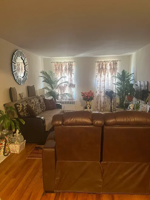 3260 Netherland Avenue #2A living