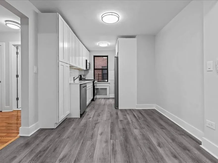 3260 Netherland Avenue #4J