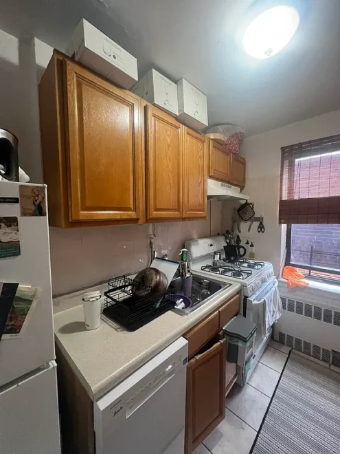 3260 Netherland Avenue #2A kitchen