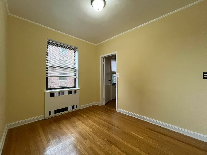 3017 Riverdale 3F