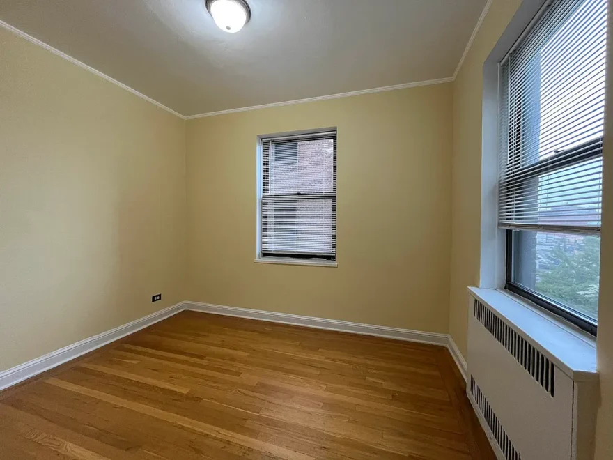 3017 Riverdale 3F