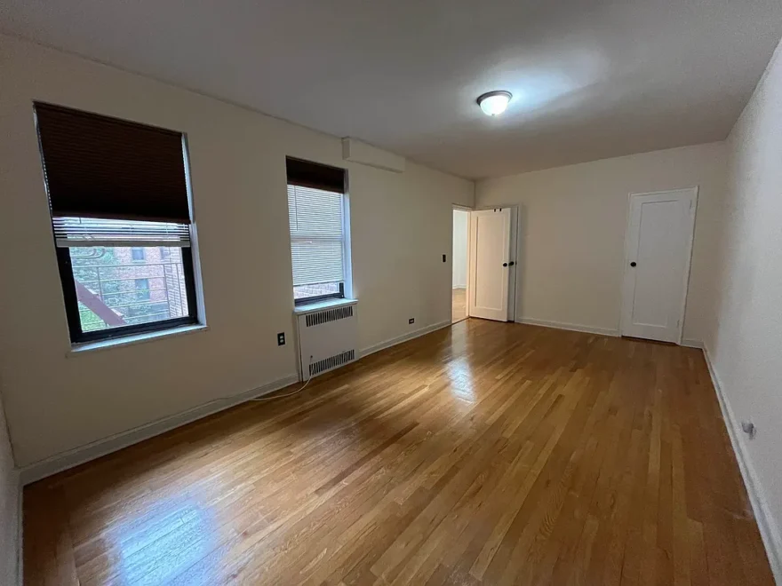 3017 Riverdale 3F